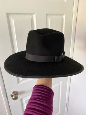 Wallaroo Black Wide-Brim Wool Hat